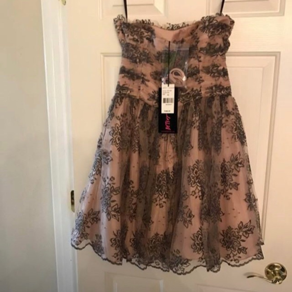 Betsey Johnson strapless lace dress NWT - Picture 4 of 8